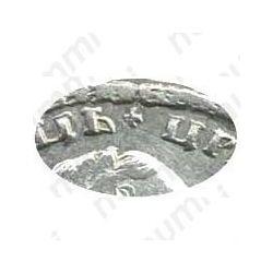 полтина 1721, портрет в наплечниках, с пальмовой ветвью на груди, над головой крест